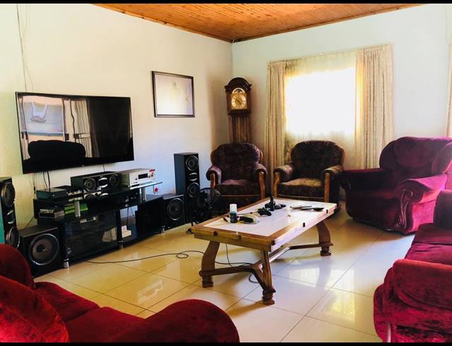 350M² BUSINESS FOR SALE IN BO-DORP